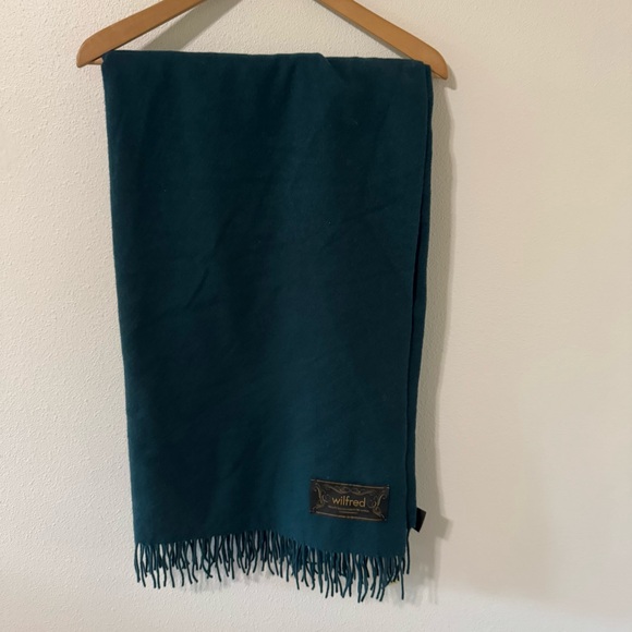 Aritzia Wilfred Narrow Wool Blanket Scarf with Fringe Trim Aventurine Green NWT - Picture 1 of 9